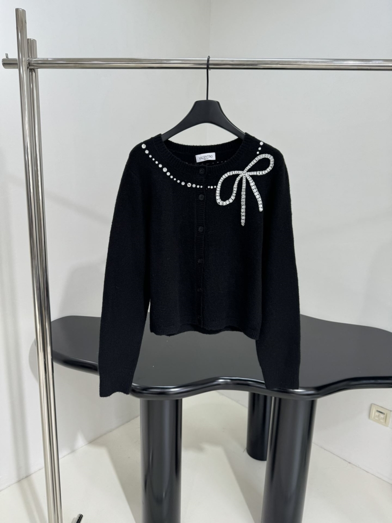 Va1e*ntin0 sweater